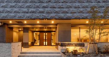 プレサンス ロジェ 金山　エントエランス