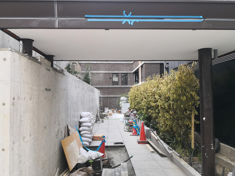 ファイル:ブランズ 六本木 飯倉片町外観写真1（2018.12.26）.jpg