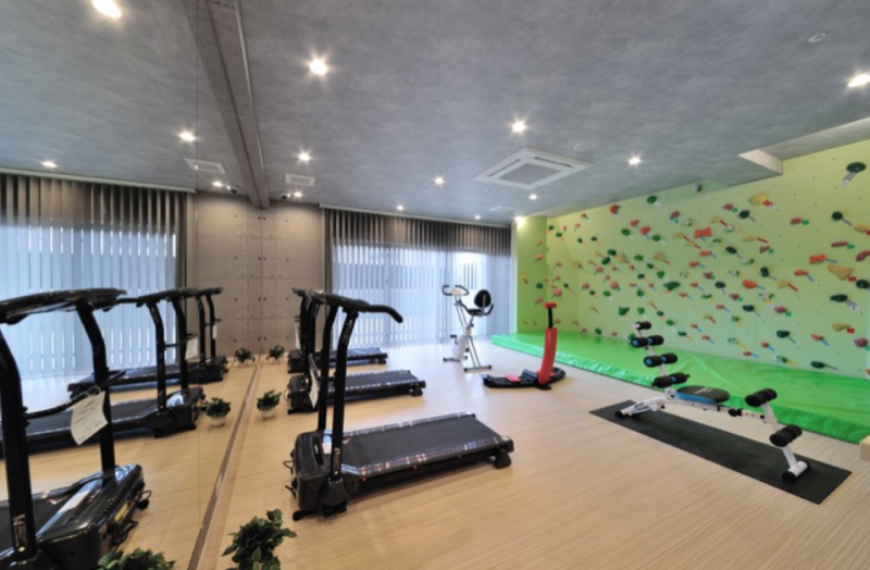 ファイル:グランドパレスグランディオ高田 フィットネスジム.png