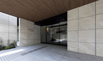 メイツ京都梅津　エントエランス2