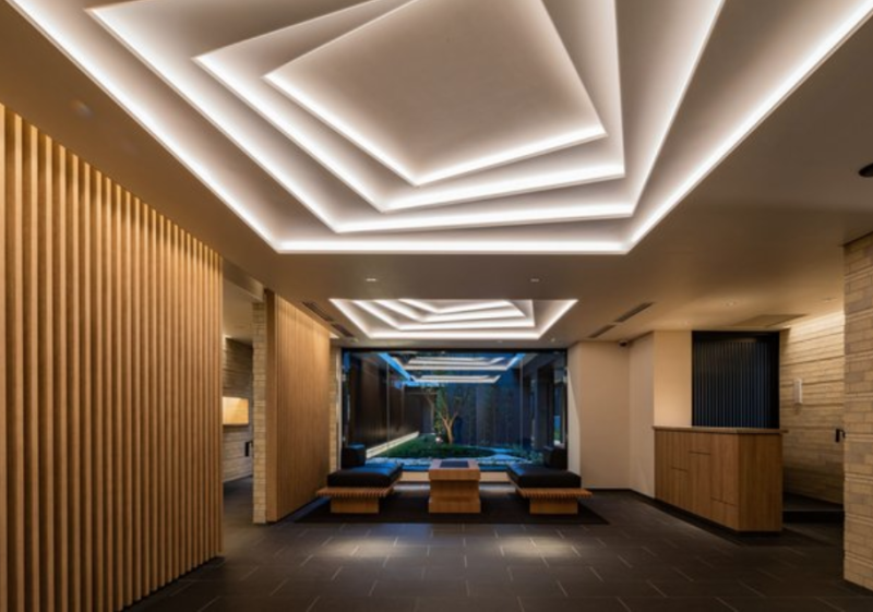 ファイル:ジオ桂シェノン エントランスホール.png