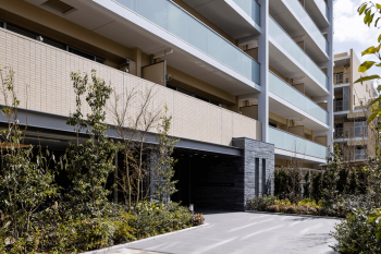 ウィザースレジデンス千葉椿森　エントエランスアプローチ