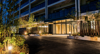 マークスシティ二日市　エントランスアプローチ