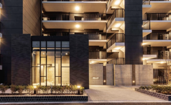 シーンズ高槻　エントエランスアプローチ