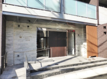 ラグシスヒルズ三軒茶屋　エントランス