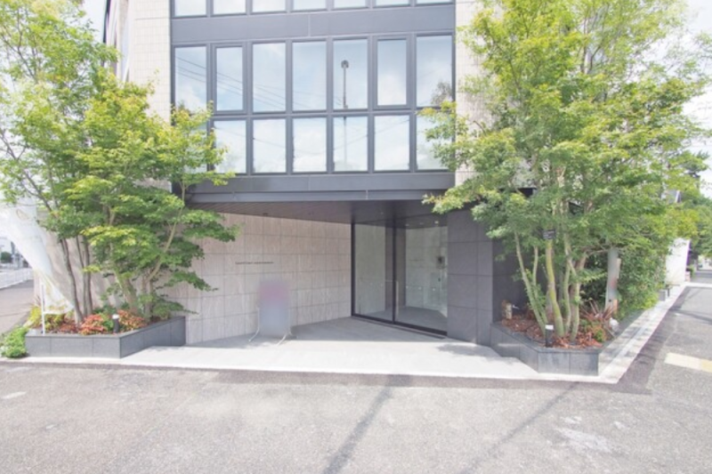 ファイル:ローレルコート桜山向陽 エントランス.png