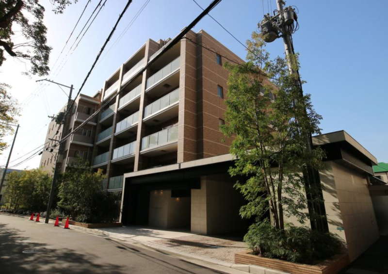 ファイル:デュオヒルズ西宮北口若山町 外観.png