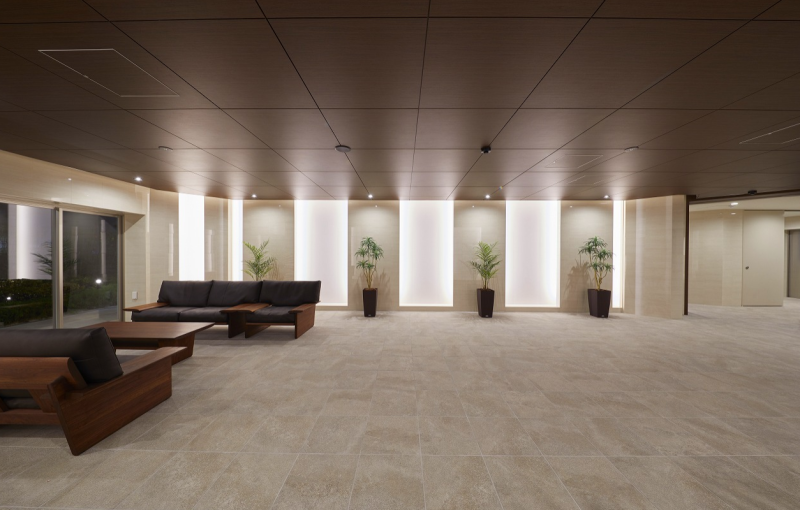 ファイル:サンリヤン グランタワー久留米 エントランスホール.png