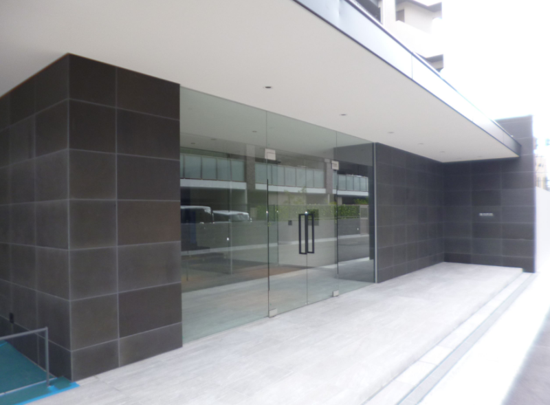 ファイル:グランドオーク室見河畔 エントランス.png