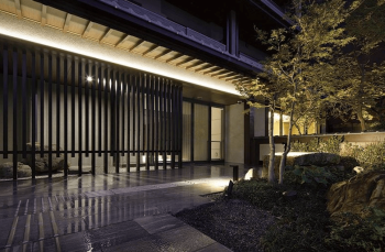 プレミスト京都 四条堀川 サブエントランス