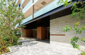 ル・サンク津田沼　エントエランスアプローチ