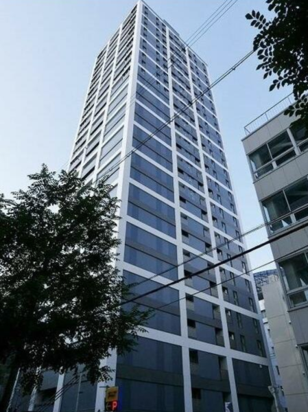 ファイル:ローレルタワー心斎橋 外観 1.png