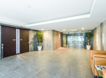 クリオ横濱三ツ沢ガーデンマークス　エントランスホール