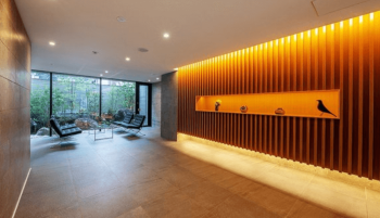 ポレスター熊本新町レジデンス　エントランスホール