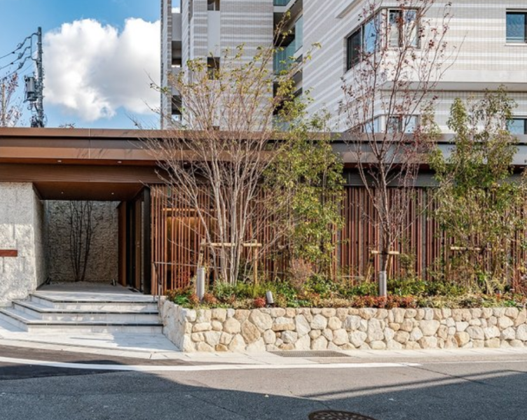 ファイル:プレミスト上小田井レジデンス エントランス1.png