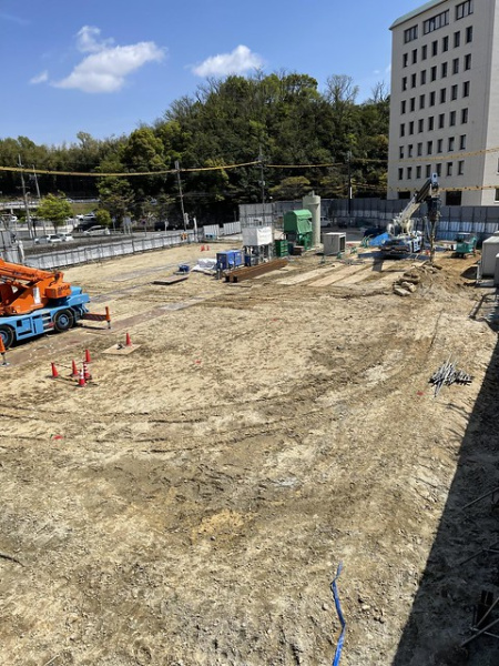 ファイル:20220417御堂筋線直通・北急延伸 新駅タワープロジェクト.jpg