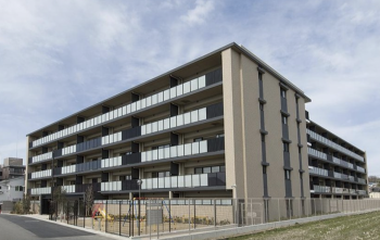 パークナードなら新大宮―佐保川さくら通り―　外観