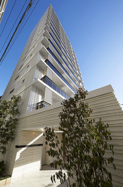 ファイル:ブランズ北堀江 プレイス 外観 エントランス.png