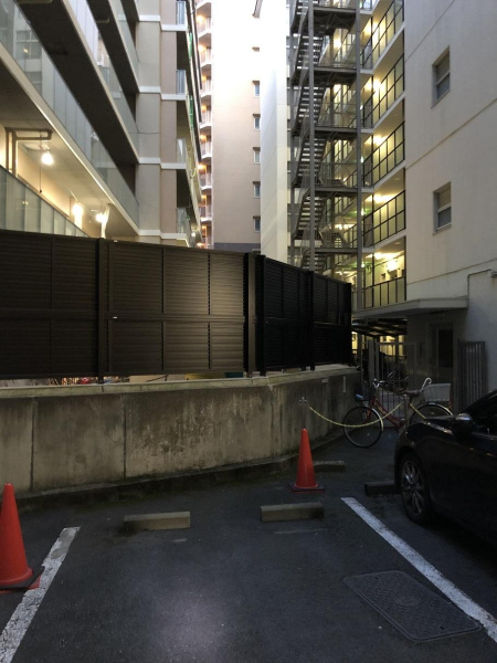 ファイル:ルフォン市川 隣のマンションとの距離.jpg