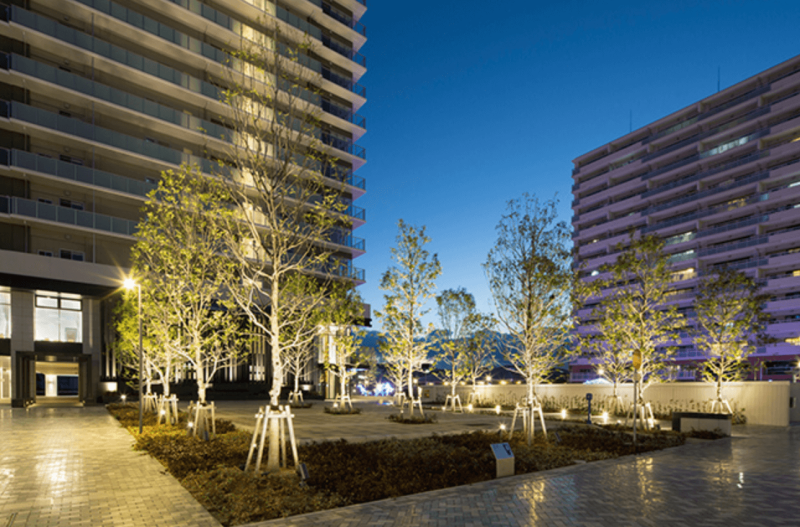 ファイル:ザ・パークハウス 神戸ハーバーランドタワー ガーデンテラス 1.png