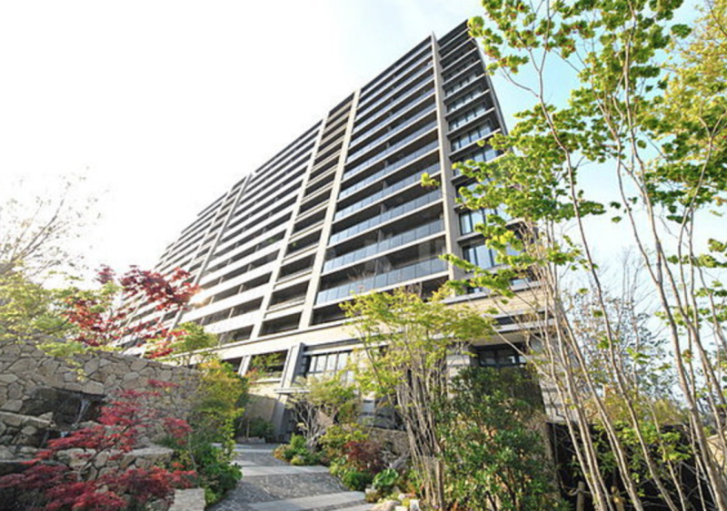 ファイル:ファインシティ千里津雲台 外観.png