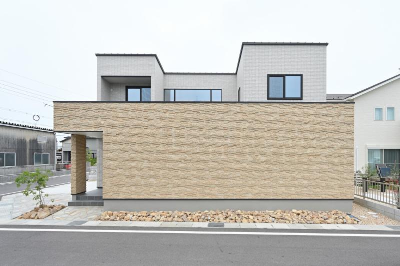 ファイル:SUBLIME HOME外観.jpg