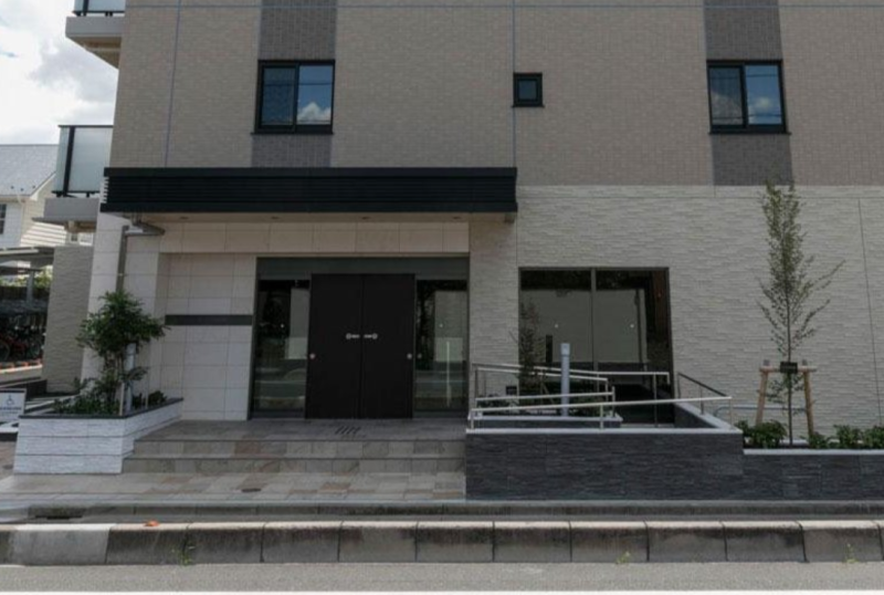 ファイル:サンクレイドル西川口II エントランスアプローチ.png