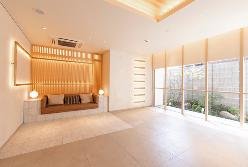 ファイル:デュオヴェール薬院 エントランスホール.png