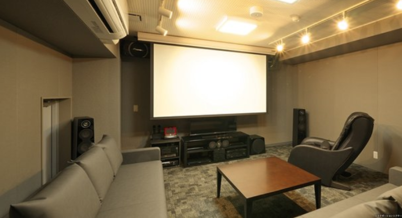 ファイル:ローレルスクエア健都ザ・レジデンス リラクゼーションシアター.png