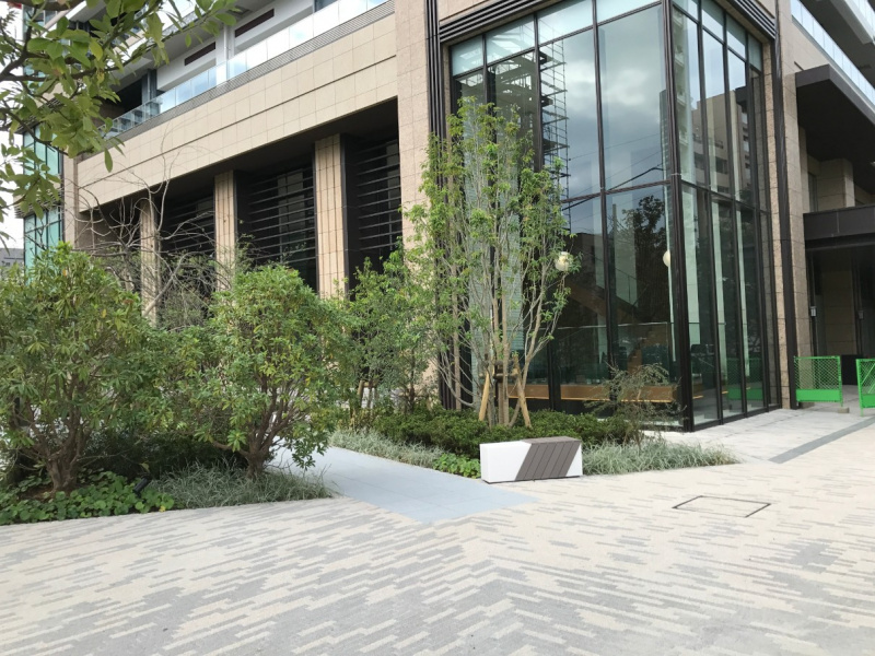 ファイル:パークシティ中央湊 ザ タワー外観5.jpg