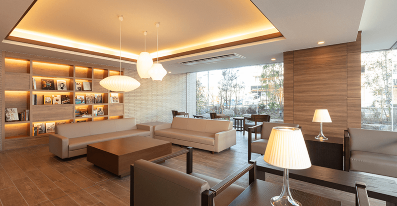 ファイル:メイツ大和クロスグランデ ラウンジ.png