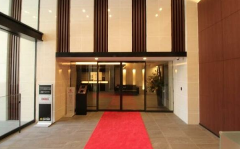 ファイル:シティテラス横濱仲町台弐番館 エントランス2.png