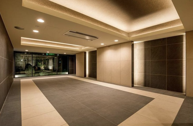 ファイル:センチュリー東武動物公園 エントランスラウンジ.png