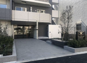 パレステージ六町IV　エントランスアプローチ